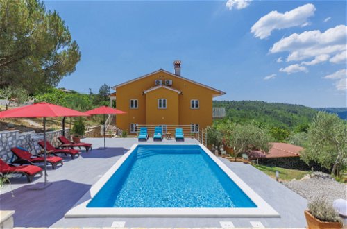 Foto 32 - Casa de 5 habitaciones en Raša con piscina privada y vistas al mar