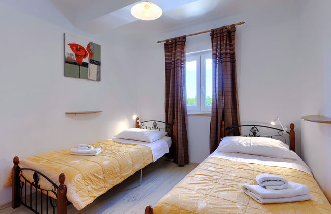 Casa de 7 quartos em Raša com piscina privada e jardim - Foto 38