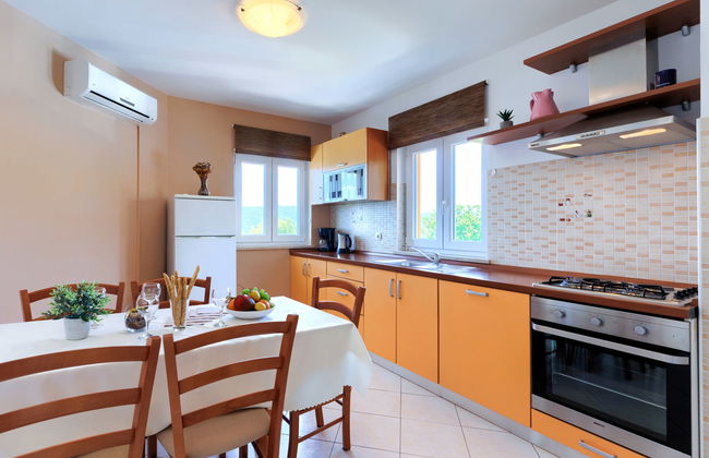 Casa de 7 quartos em Raša com piscina privada e jardim - Foto 34