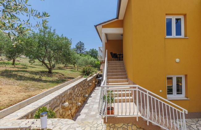 Casa de 7 quartos em Raša com piscina privada e jardim - Foto 23