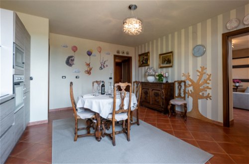 Photo 9 - 2 bedroom Apartment in Salmour with swimming pool and garden