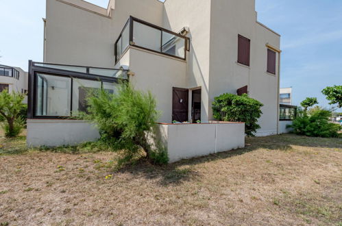 Foto 2 - Apartamento en Le Barcarès con jardín y vistas al mar