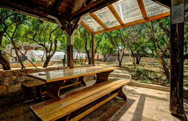 Appartamento con 3 camere da letto a Karlobag con piscina e giardino - Foto 14