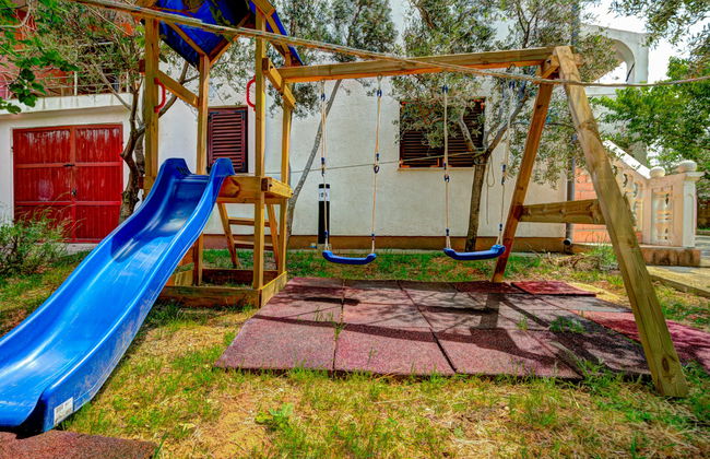 Appartamento con 3 camere da letto a Karlobag con piscina e giardino - Foto 15