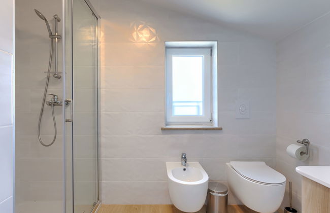 Casa de 4 quartos em Raša com piscina privada e jardim - Foto 33