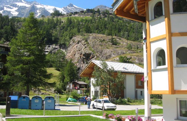 Apartamento de 3 quartos em Saas-Grund com jardim e terraço - Foto 11