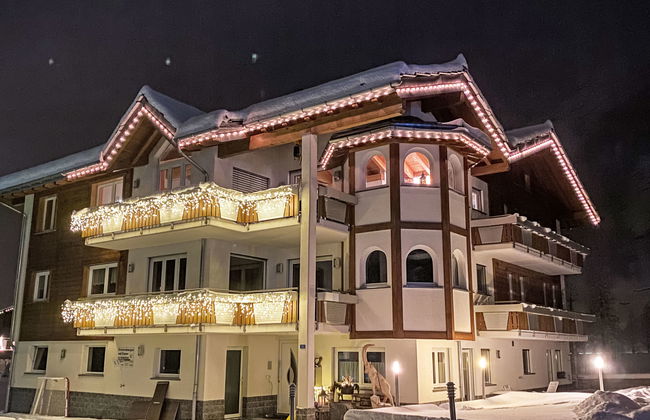 Apartamento de 3 quartos em Saas-Grund com jardim e terraço - Foto 16