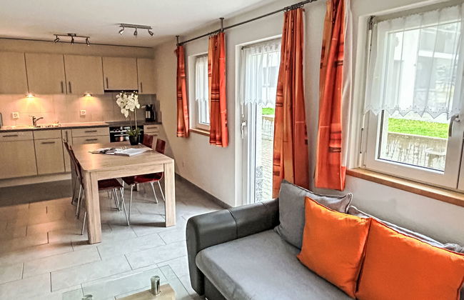 Apartamento de 3 quartos em Saas-Grund com jardim e terraço - Foto 3