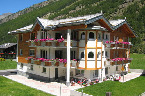 Photo 5 - Appartement de 2 chambres à Saas-Grund avec jardin et terrasse