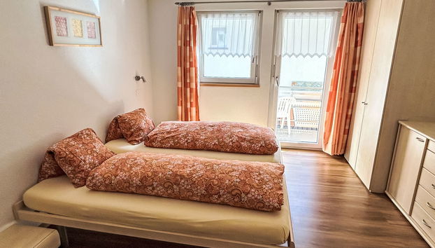 Apartamento de 3 quartos em Saas-Grund com jardim e terraço - Foto 4
