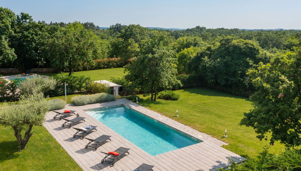 Casa con 4 camere da letto a Tinjan con piscina privata e giardino - Foto 2