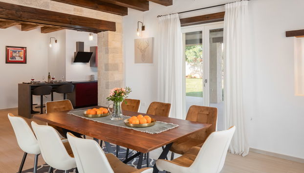 Casa con 4 camere da letto a Tinjan con piscina privata e giardino - Foto 5