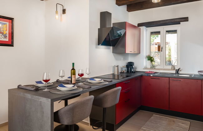 Casa de 4 quartos em Tinjan com piscina privada e jardim - Foto 12