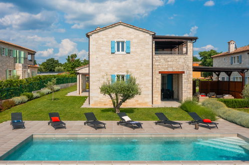 Photo 1 - Maison de 3 chambres à Tinjan avec piscine privée et terrasse