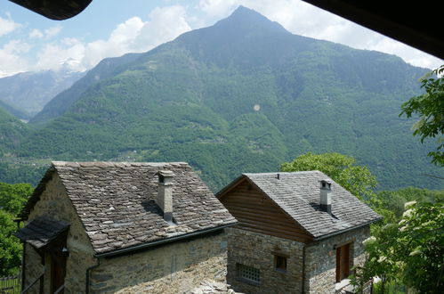 Photo 21 - Maison de 2 chambres à Serravalle avec jardin et vues sur la montagne