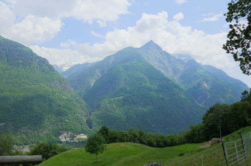 Photo 16 - Maison de 2 chambres à Serravalle avec jardin et vues sur la montagne