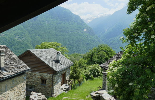 2 bedroom House in Serravalle with garden - Photo 14