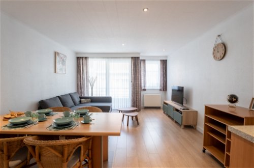 Foto 5 - Appartamento con 2 camere da letto a Ostenda con vista mare