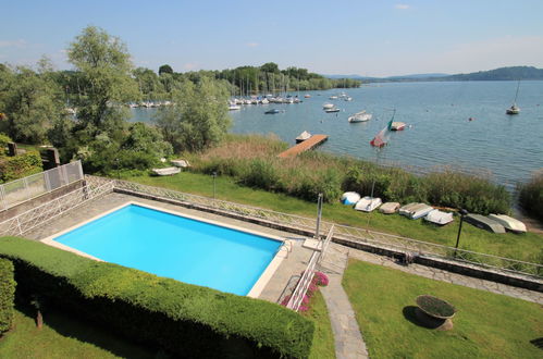 Foto 4 - Apartment mit 2 Schlafzimmern in Leggiuno mit schwimmbad und blick auf die berge