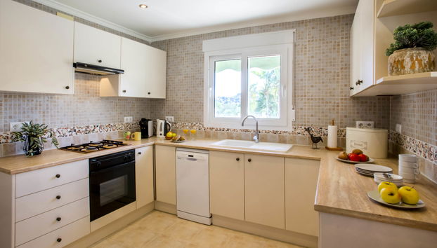 4 bedroom House in Orba with private pool and garden - Photo 4