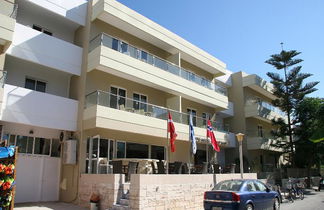 Photo 2 - Michel Apartments