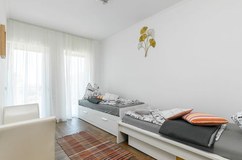 Foto 9 - Apartamento de 2 habitaciones en Balatonszárszó con jardín