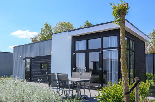 Photo 1 - Maison de 2 chambres à Nieuwvliet avec terrasse