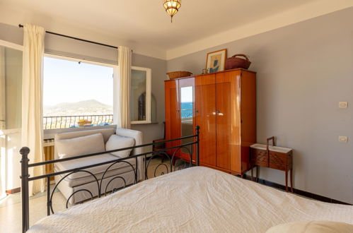 Photo 10 - 1 bedroom Apartment in Carqueiranne with terrace and sea view