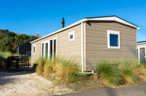 Foto 1 - Casa con 3 camere da letto a Hellevoetsluis con terrazza e vista mare