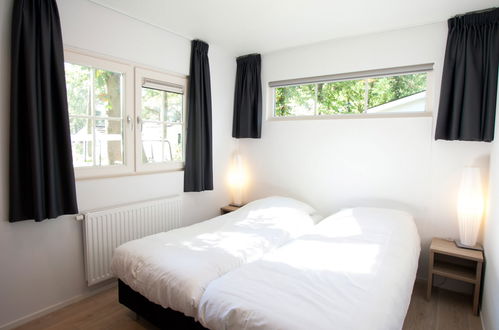 Photo 10 - 2 bedroom House in Belfeld with swimming pool and terrace