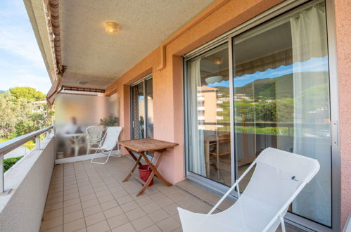 Photo 14 - 2 bedroom Apartment in Cavalaire-sur-Mer with terrace