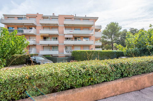 Photo 16 - Appartement de 2 chambres à Cavalaire-sur-Mer avec terrasse