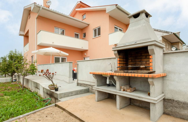 Casa de 3 quartos em Esposende com terraço - Foto 1