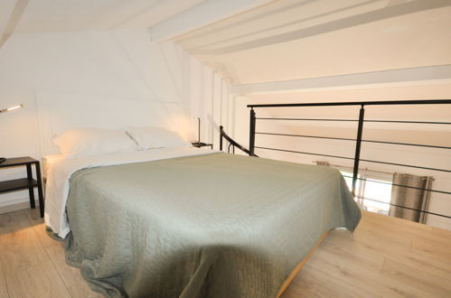 Foto 26 - Apartment mit 1 Schlafzimmer in Cavalaire-sur-Mer mit schwimmbad und blick aufs meer