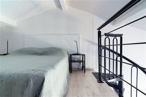 Foto 32 - Apartment mit 1 Schlafzimmer in Cavalaire-sur-Mer mit schwimmbad und blick aufs meer