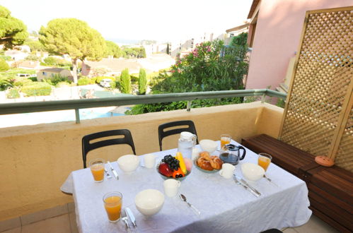 Photo 9 - Appartement de 1 chambre à Cavalaire-sur-Mer avec piscine