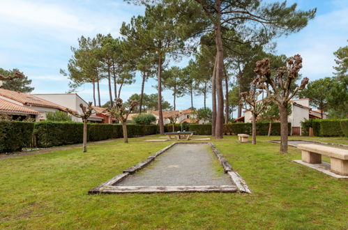 Photo 21 - Appartement de 2 chambres à Les Mathes avec piscine et jardin