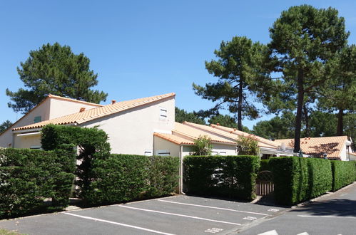 Photo 21 - Maison de 2 chambres à Les Mathes avec piscine et terrasse