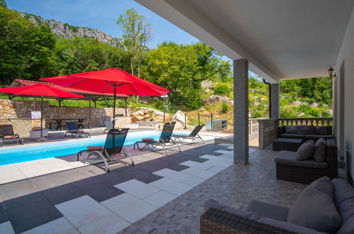 Foto 13 - Casa con 2 camere da letto a Vinodolska Općina con piscina privata e vista mare