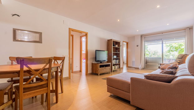 Apartamento de 4 quartos em Torredembarra com piscina e jardim - Foto 3