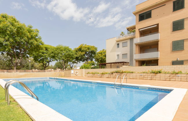 Apartamento de 4 quartos em Torredembarra com piscina e jardim - Foto 1