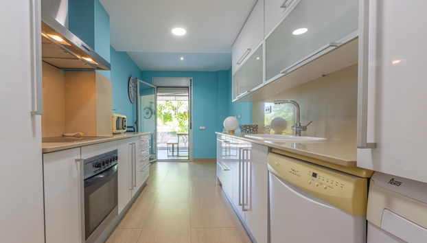 Apartamento de 4 quartos em Torredembarra com piscina e jardim - Foto 4