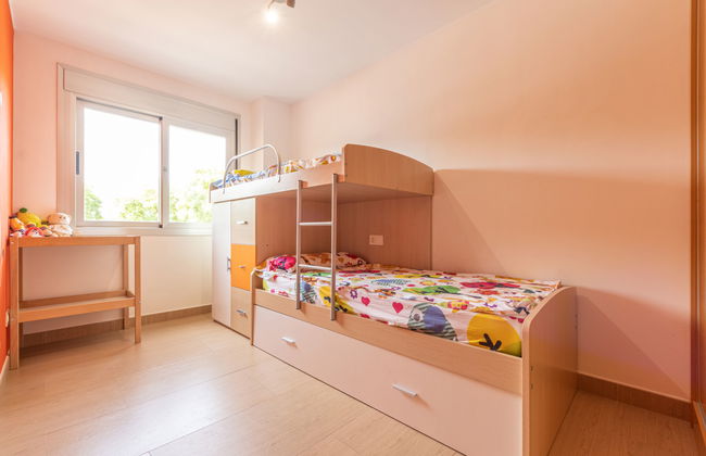 Apartamento de 4 quartos em Torredembarra com piscina e jardim - Foto 12