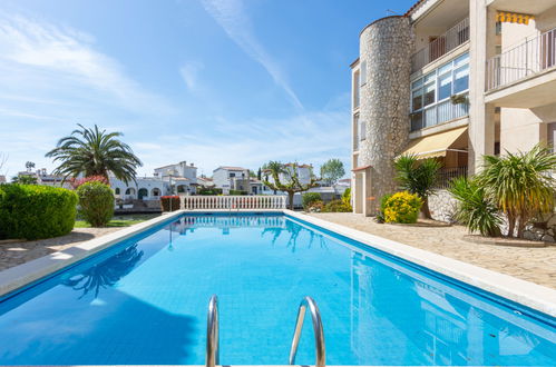 Foto 1 - Apartamento de 2 quartos em Castelló d'Empúries com piscina e vistas do mar