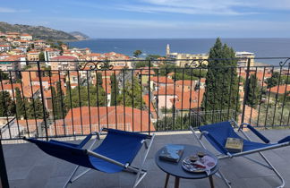 Foto 2 - Appartamento con 2 camere da letto a San Lorenzo al Mare con terrazza e vista mare