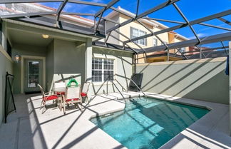 Photo 1 - 5 Bed 4 Bath Town With South Facing Pool 5 Bedroom Townhouse by Redawning