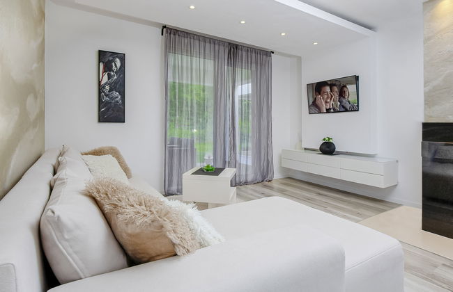 Casa de 4 quartos em Raša com piscina privada e jardim - Foto 13