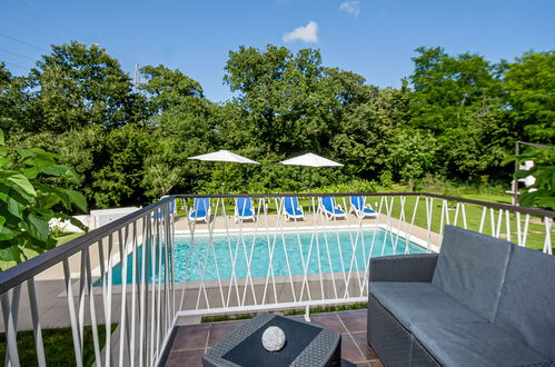 Photo 24 - Maison de 3 chambres à Raša avec piscine privée et jardin