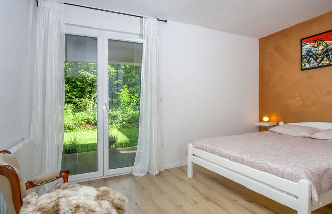 Casa de 4 quartos em Raša com piscina privada e jardim - Foto 18
