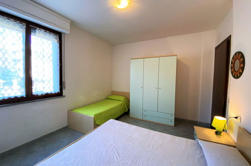 Foto 14 - Apartment mit 1 Schlafzimmer in Rosignano Marittimo mit garten und blick aufs meer